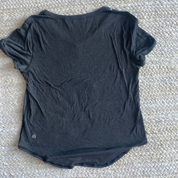 Lululemon grey workout tee, size small - Picture 2 of 2